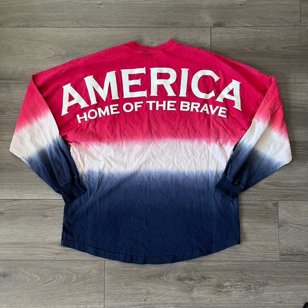 Spirit Jersey America Home of the Brave Red White Blue Ombre Long Sleeve Shirt M